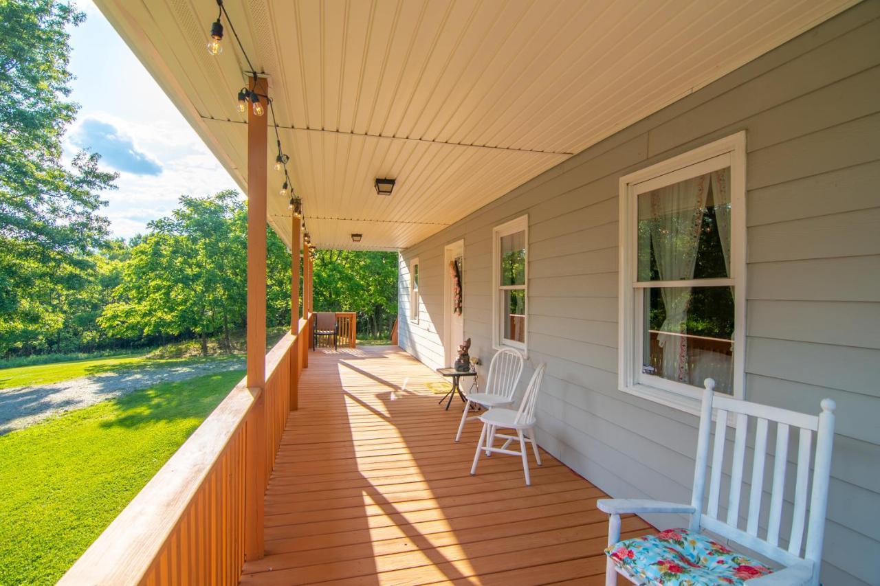 Newly Remodeled Luxury Cottage With Mountain Views Sparta Exterior foto